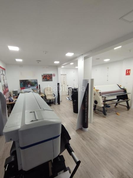 Foto a59893d8-82bd-4214-86b1-936b57b394ee. Local comercial a La Gavarra Cornellà de Llobregat