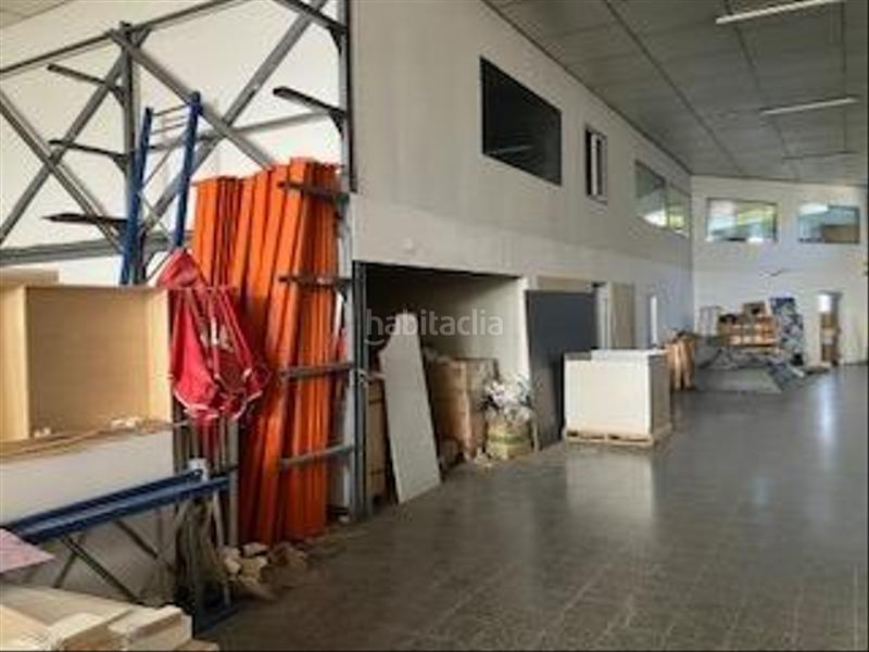 Foto 1a09fd6e-5029-4ee3-887f-1b32b8e234ef. Nave industrial fantástica nave de 1.900 m2 en rubi en Rubí