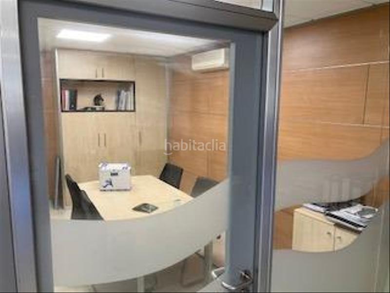 Foto 6e0783d4-3fa0-43cb-bdbf-206416dd9380. Nave industrial fantástica nave de 1.900 m2 en rubi en Rubí