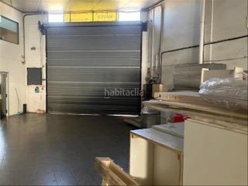 Foto a9666843-bc22-4a30-a2c0-ded4a2eedbc5. Nave industrial fantástica nave de 1.900 m2 en rubi en Rubí