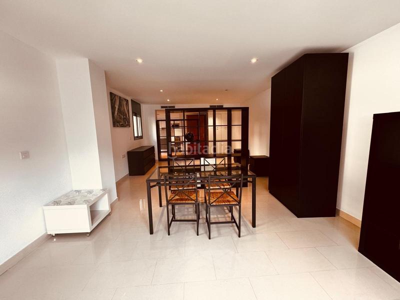 Foto 75c1dc2d-182f-49af-a013-0f7907bec73e. Local commercial dans calle joan tarrida 12 dans Centre Sitges