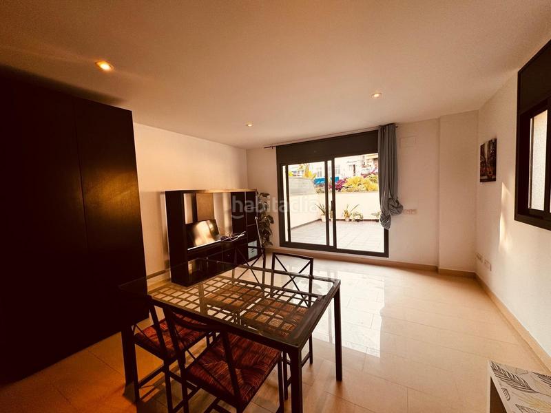 Foto b647c748-ea0f-47da-bb5a-cf07553686c9. Local commercial dans calle joan tarrida 12 dans Centre Sitges