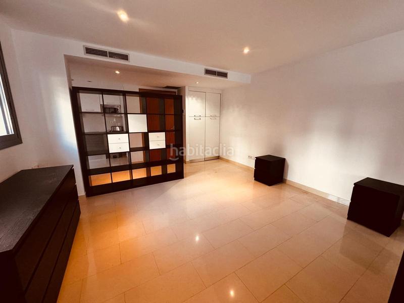 Foto d75ef1b3-0e5d-448f-8282-d924c13f9750. Local commercial dans calle joan tarrida 12 dans Centre Sitges