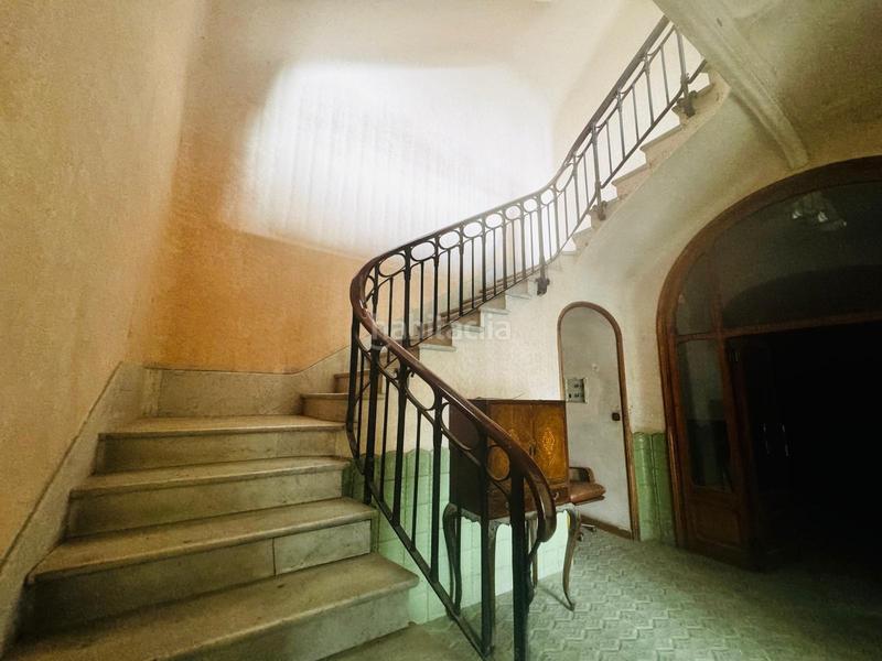 Foto a09e09b4-b819-4bdf-8045-be50a969660c. Alquiler local comercial edificio modernista en Barri del Centre Terrassa