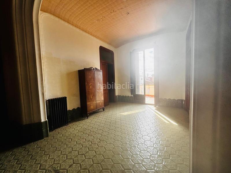 Foto 28f4c83a-332a-4fe3-8aeb-e27594236280. Lloguer local comercial a Barri del Centre Terrassa