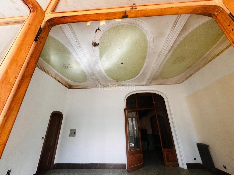 Foto 35c3658c-adbd-4c27-97f8-415e91cba554. Lloguer local comercial a Barri del Centre Terrassa