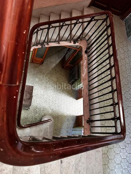 Foto 6e318b9c-70f2-41d2-9da8-901c58afc916. Lloguer local comercial a Barri del Centre Terrassa