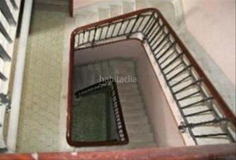 Foto 6d67a6da-9130-44a9-94a4-8cded88a225f. Location local commercial dans Barri del Centre Terrassa