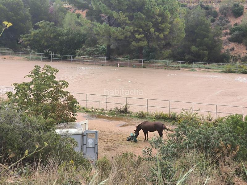 Foto 17af9b14-f325-4778-bff6-886377ef125a. Bauernhof mit parking in Montmell (El)