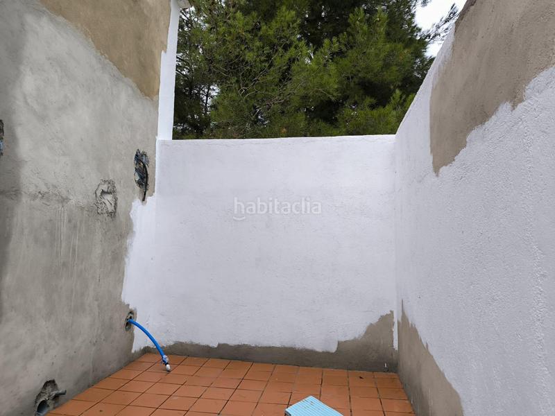 Foto b0419103-fde1-42ea-a477-df0f969c11de. Bauernhof mit parking in Montmell (El)