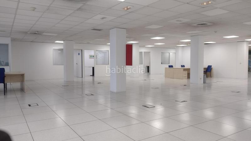 Foto 0d87ebc1-1831-47b2-8d89-eb17d7c350a2. Location bureau dans Guindalera Madrid