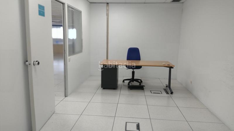 Foto f3030eb6-4c96-4f77-8216-1f7ace2d1319. Miete büro in Guindalera Madrid