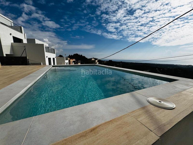 Foto ab828e28-cf5a-4ea2-a728-31183a36b9b9. Xalet amb aparcament piscina a costa Cunit - els jardins - els rosers Cunit
