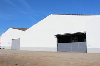 Lloguer Nau industrial a Llevant. Fantástica nave aislada de 1.000 m2 en reus