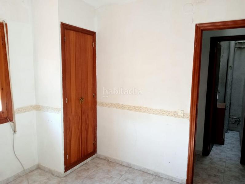 Foto 0a5c1847-31ab-4069-991c-a3575169b52d. Edificio  hostal en Alcanar