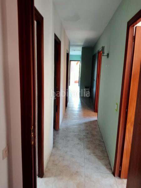 Foto f47dc3ea-3181-4b6e-bd98-30cd72287db8. Edificio  hostal en Alcanar