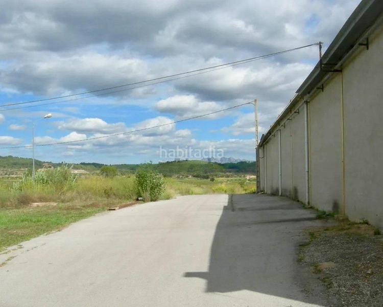Foto bd797c9e-b2cc-40b5-8b0e-a2af4332649a. Alquiler nave industrial  penedés en Torrelavit