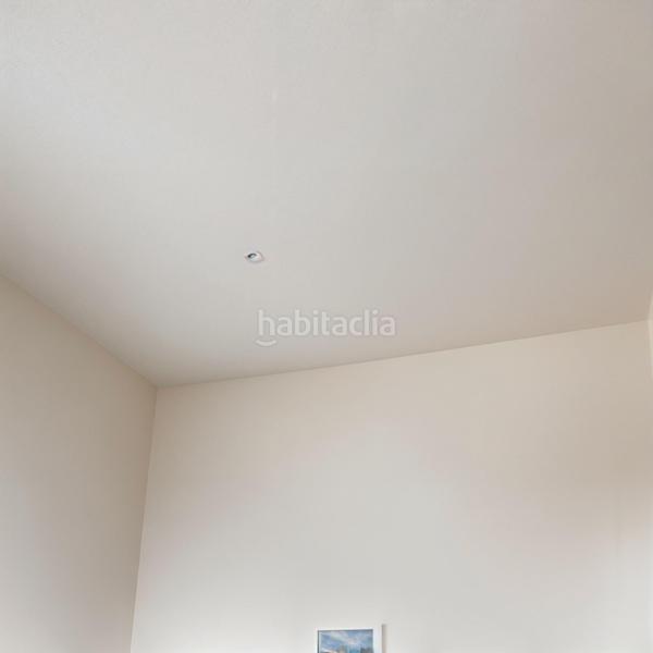 Foto 695e8fba-c1a7-43f5-9ae6-46af235cd67f. Miete fabrikhalle in Santa Oliva