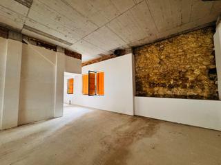 Rent Business premise in Centre Vila. Super céntrico local en vilafranca del penedés