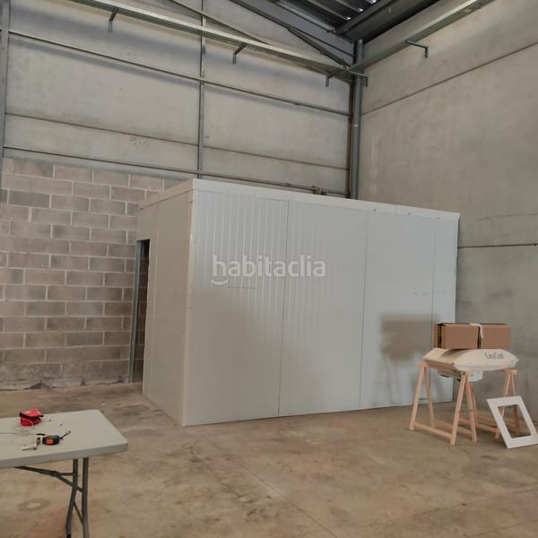Foto 942a8e82-6357-43d2-944c-cdd5677e3404. Affitto capannone industriale in Arboç (L´)