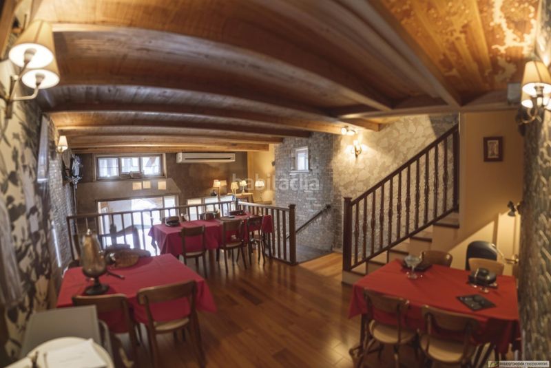 Foto bd0452d2-d024-4067-ad5e-f3aef4a9cb7d. Local comercial a Valls