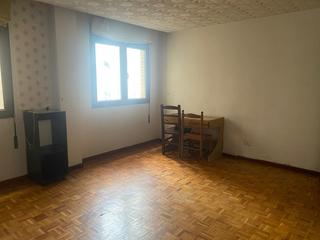 Etagenwohnung in Llano. Piso en izad de gijn
