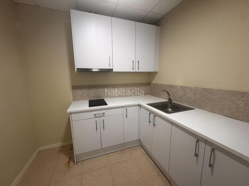 Foto 3b2444ff-1a54-447e-8196-9fe8f5c9afef. Local comercial a Levantina - Montgavina - Quintmar Sitges
