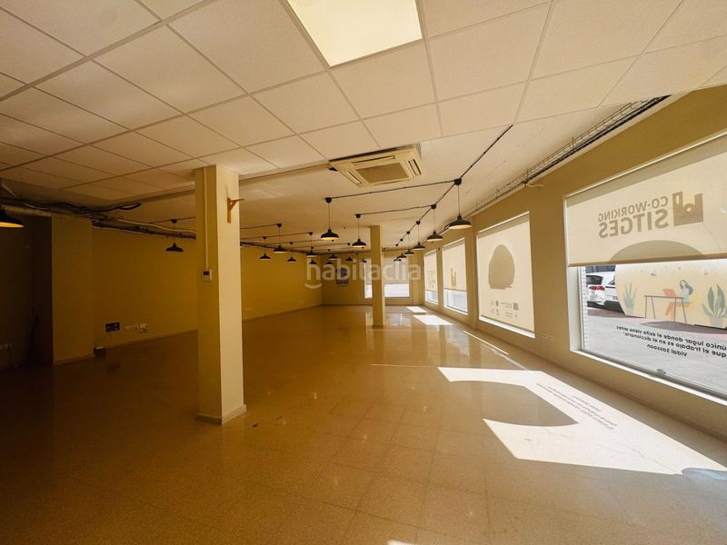 Foto c5360bfd-c943-4455-9ed0-529edde78c18. Local comercial a Levantina - Montgavina - Quintmar Sitges