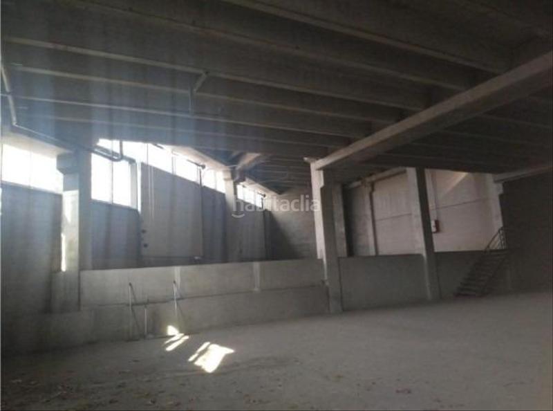 Foto e2115a5b-ffb8-443e-a706-01a16d70440d. Industrial building in Gràcia Sabadell