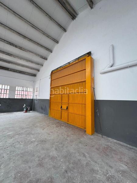 Foto cf16bb80-9325-4f64-9d2c-e7d91fb0384c. Location bâtiment à usage industriel dans Zona Industrial Barberà del Vallès