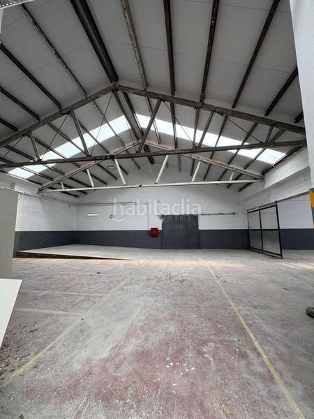 Foto 51fa6c09-11b9-4acd-ba39-d2f4e071f119. Rent industrial building in Zona Industrial Barberà del Vallès