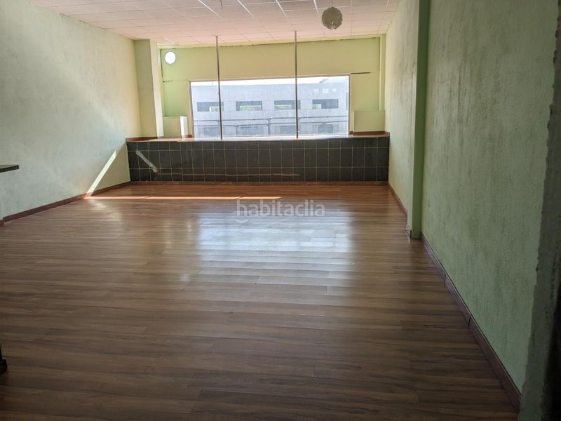 Foto e1a507e8-a473-4d93-aadf-18e2d92f27d0. Fabrikhalle in Grau - Quintanes Amposta