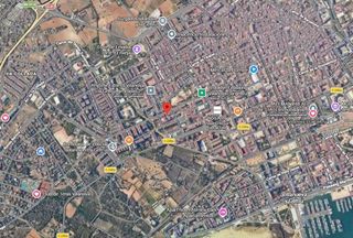 Lloguer Local Comercial a Sant Joan. Zona de paso amplios locales comerciales en vilanova i la geltrú