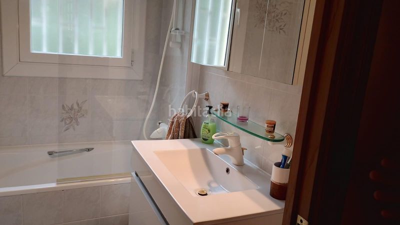 Foto 4d2ed868-e662-4808-b8c2-01a777dd45c9. Casa amb aparcament a Mas romeu Calafell