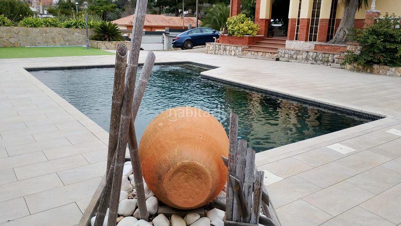 Foto e6d26af6-2e58-4dda-b8bb-bca34d7bc941. Casa amb aparcament a Mas romeu Calafell