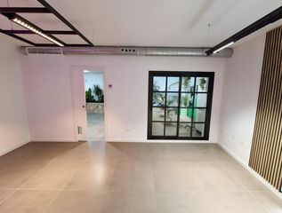 Miete Geschäftsraum in Centrevila. Fantástico local de 98 m2 en rambla de la pau