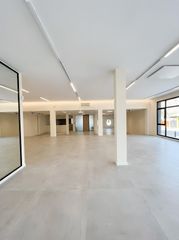 Local Comercial a Llevant. Gran local de 786 m2 en igualada