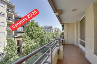 Appartement  Rosselló. Piso en venta en el barrio de sagrada família de barcelona.