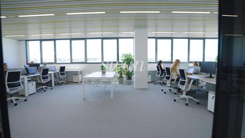 Foto ffcfc81f-1d45-40fc-8021-d0eebef3d575. Alquiler oficina en pau vila 3 oficina en alquiler en el barrio de can mates en Sant Cugat del Vallès