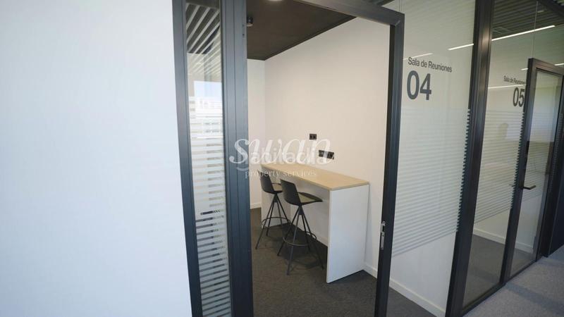 Foto 4663f550-2de4-42c0-a0fb-5a61d024f092. Location bureau dans pau vila 3 dans Volpelleres Sant Cugat del Vallès