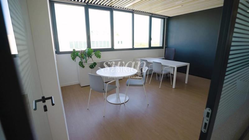 Foto 652e706a-9d4c-4e75-ac9c-5aba89aa1588. Location bureau dans pau vila 3 dans Volpelleres Sant Cugat del Vallès