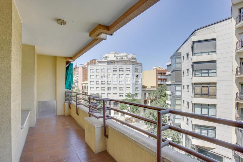 Foto 5ee84dfe-8ef6-47b4-b0f5-146851bdf056. Piso  en venta en el barrio de sagrada família . en Barcelona