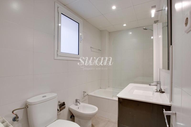 Foto 743ba4cd-2c50-46f9-96d3-34dedf134a6f. Piso  en venta en el barrio de sagrada família . en Barcelona