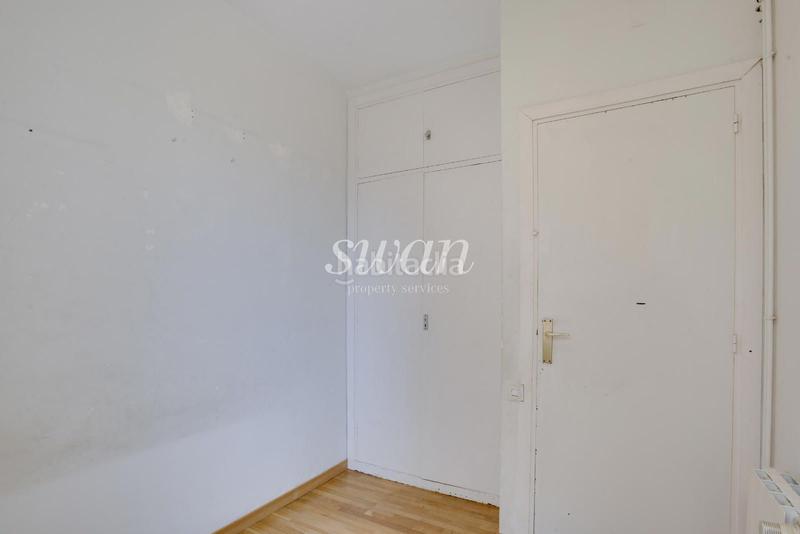 Foto c08459cb-36a9-4b45-b78b-ccfd7545ce72. Piso  en venta en el barrio de sagrada família . en Barcelona