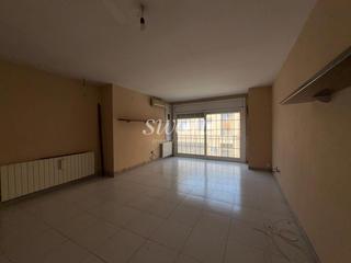 Appartamento  Onze setembre. Piso de 134 m en castellbisbal