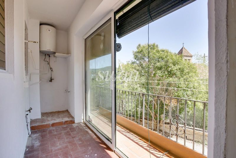 Foto 60ad6194-e6ee-46d6-b3e2-47a111035233. Piso vivienda a la venta en la colònia de cal marçal, puigreig en Puig-reig