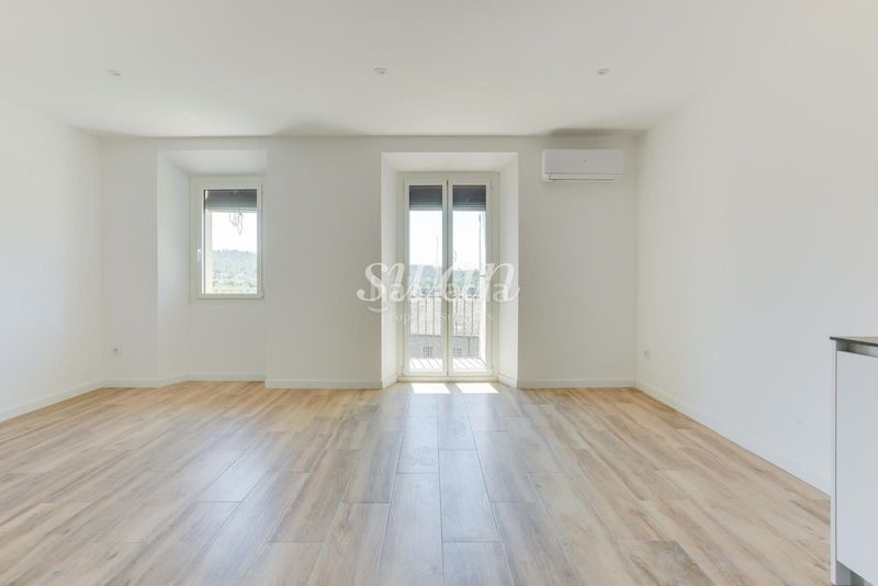 Foto b2fc7bcf-d4c0-4c76-959a-b47896223c85. Etagenwohnung mit heizung in Puig-reig