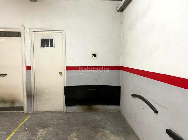 Foto d6e968ee-fecd-49a5-bc13-c8b26c790bd9. Autoparkplatz in Santa Margarida de Montbui