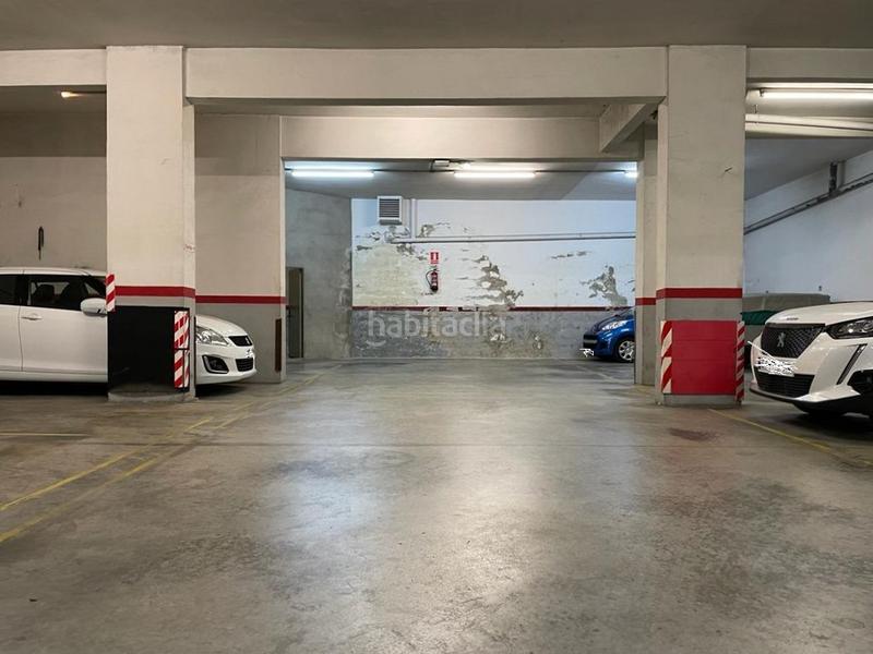 Foto eff9d92d-5420-4957-8cce-652d5344f621. Autoparkplatz in Santa Margarida de Montbui