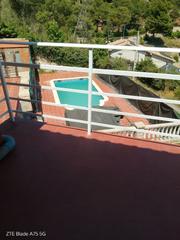 Chalet in Mediona. Unifamiliar con parcela de 1100m y piscina